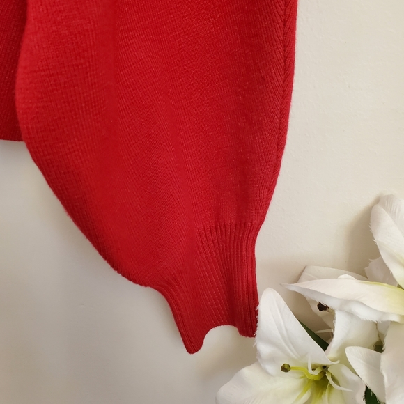 BNWT Dynamite Puff Sleeve V-Neck Luca Sweater in Red - Picture 3 of 15